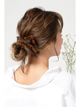 アース 加古川店(HAIR&MAKE EARTH) <３分アレンジ>ゆるお団子ヘア 【EARTH加古川店】