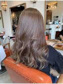 【moca HAIR DESIGN】グレージュにカラーしたロング