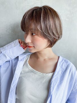 アイティーバイアルバム 松戸店(IT by ALBUM) ナチュラルショート_カーキグレージュマッシュショート_ba338611