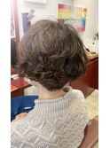 カラーリングとも相性抜群！パーマスタイル