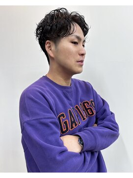 テルヴェ(Terve) 【Terve.】緩めパーマのセンターパートスタイル