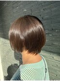 ショートボブ