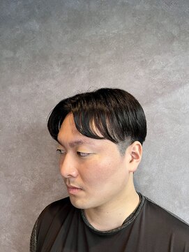 ベルーフ(BERUF) 落ち着いた雰囲気を出すセンターパート×ナチュラルセット！！