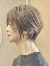 ミルシェ(MILSHE)&nbsp;白髪ぼかし/大人ショートボブ/40代/50代/60代