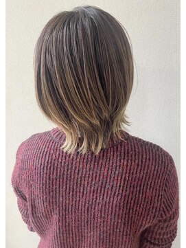 エスト(est) ナチュラルハイライトボブ