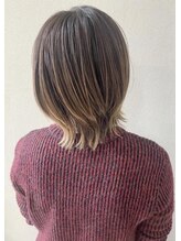 エスト(est) ナチュラルハイライトボブ