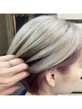 時わすれの森 ハイトーンショートボブ スタイル