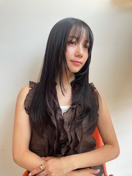 レイヤーカット/顔周りレイヤー/韓国風/小顔カット/艶ストレート