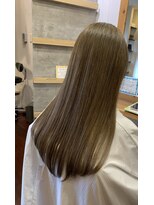 アンプリフィア(amplifier)&nbsp;ロングヘア×柔らかグレージュ