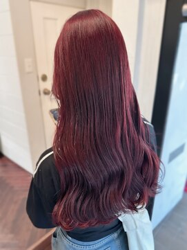 ラレイ ハラジュク(Lalei harajuku) 【白石】ブリーチなし赤髪ボルドーカラー暖色艶カラーロング