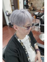 ルッカヘアガーデン 鶴ヶ島店&nbsp;メンズシルバー/ブリーチあり/白髪ぼかし