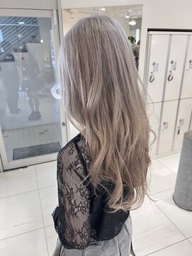 ステラ ヘア デザイン サロン(STELLA hair design salon) ロングレイヤー　ホワイトベージュ　【杉若】