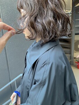 ドーター(daughter) 【daughter 尾花】透け感バイオレットアッシュ×ボブ