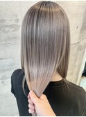 20代30代ブリーチ／ホワイトシルバー☆小林