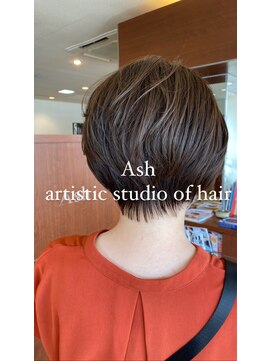 アッシュ アーティスティック スタジオ オブ ヘア(Ash artistic studio of hair) 束間ショートヘア×オリーブブラウン