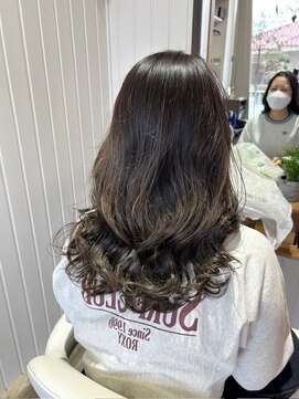 ブラフ(B.R.AP.h) 良いオンナの大定番！！ロングレイヤー×オリーブカラー