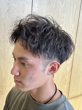 ニアウ 伊勢崎連取店(Niau) 波巻きスパイラルパーマツイストスパイラルパーマシャドウパーマ