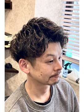 キタセンジュバーバー バイ ティーズ(KITASENJU BARBER by T's) ニュアンスパーマ