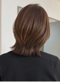 ひし形ミディアムレイヤー/くびれヘア酸性ストレート/岸本