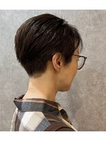 コンフィバイアーティス(Confi by Artis) 大人女性の刈り上げショート