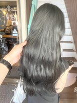 ロア バイ アヴァンス 天王寺店(Lowa by avance.) ブルーブラック×透明感