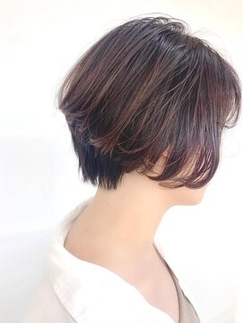 クオリス 上福岡店(QUALIS) 前下がり/小顔/ショート/グラデーション/ひし型/30代40代50代