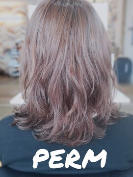 カミベヤ(KAMIBEYA) ランダムな動きが魅せるやわらかパーマ