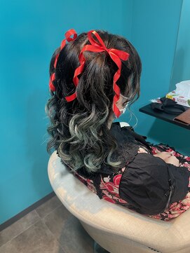 リエラ 新宿(RIERA) ハーフツインテール