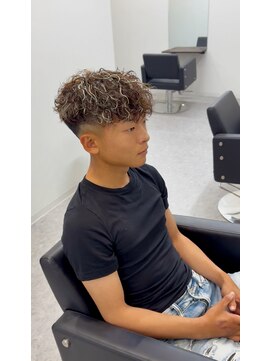 ブライト(BRIGHT) スペインカール ハイライト