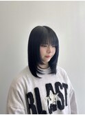 顔まわりレイヤー艶髪ブルーブラック髪質改善ミディアムボブ