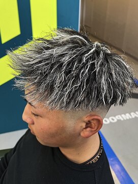 ダズルヘアラッシュ(DAZZLE hair RUSH) 名古屋ホワイトメッシュパーマブリーチツイストスパイラルパーマ