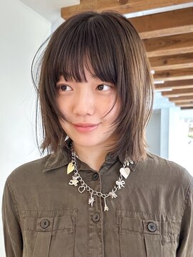 ローネス(LONESS) ボブレイヤー　ハッシュカット　ヘーゼルブラウン　外ハネボブ