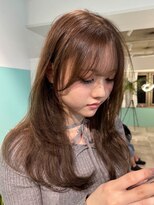 シーク(seak)&nbsp;透明感！オリーブベージュ×レイヤーカット