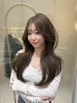 スリー(THREE) 色気のある上品さと可愛さをmixした韓国ヘア