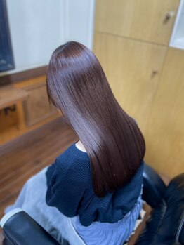 ヴィヴォペロー(vivopelo)の写真/学生のお客様におすすめサロン！学生割引あり☆"ダメージレスな透明感カラー、髪質改善お任せください◇