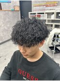 メンズのカッコいいを詰め込んだバロックパーマ