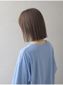 切りっぱなしボブ × ダークベージュ
