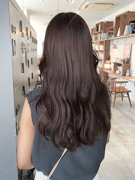 ヘアーアイストゥーレ(HAIR ICI TRE) 大人可愛いラベンダーグレージュカラー透明感カラー担当渡辺聖