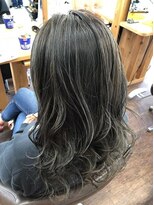 ルッカヘアガーデン バイ ラッシュゴールド(RUCCA HAIR GARDEN by LUSH GOLD)&nbsp;外国人風極細ハイライト×グレーベージュ