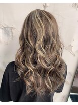 ローエン エサカ(ROWEN esaka)&nbsp;『ROWEN』がっつりハイライト×THROWカラー×ベージュ