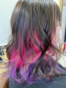 リリー ヘアーアンドビューティー(Lily) インナーカラー