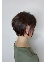 モルニ(MORNI)&nbsp;インナーカラー_マロンベージュ Aラインボブ かきあげ