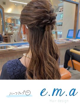 エマヘアデザイン(e.m.a Hair design) ハーフアップ