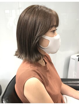 ラブクロムトーキョー オモテサンドウ(LOVECHROME OMOTESANDO) ショコラベージュメルティカラー☆くびれヘアカールベビーバング