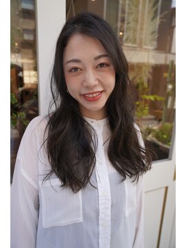 アンテシニヨン(Un the Shiniyon) 大人ふんわりロング