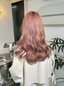 ネルケ 立川(nelke) 柔らかいピンクベージュ