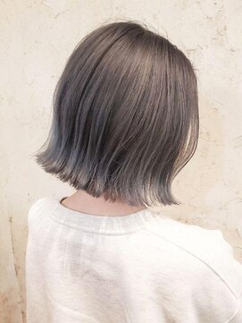 フロール(Flor) 【flor 戸塚】*くびれボブ+シルバーグレージュ*