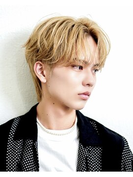 オーシャントーキョー シブヤジンナン(OCEAN TOKYO shibuya JINNAN) ハイライトミルクティーベージュツーブロックメンズマッシュ