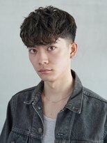 スペインカール×ハイウェイトマッシュで爽やかな印象に