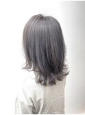 グレーベージュ/レイヤーロング/前髪パーマ